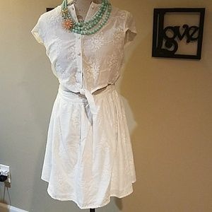 Floral pattern, exposed mid-section dress